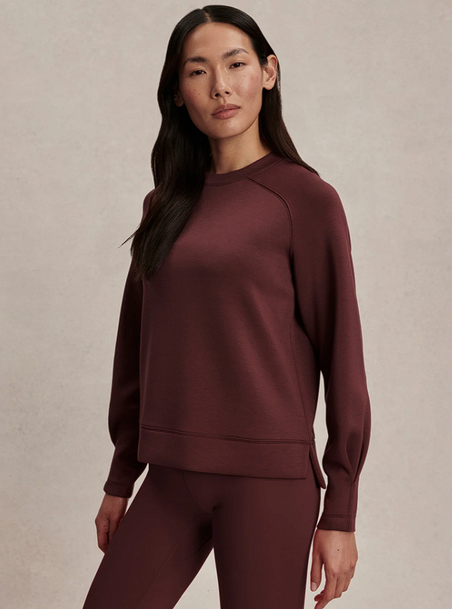 Sweaters & Sweatshirts